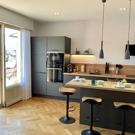 Le 21 Favre, Hyper Centre, 70 M², 2 Chambres Annecy Exterior photo